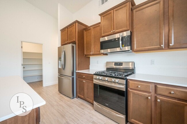 Photo - 352 N Millard Ave