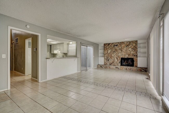 Photo - Bradfred Street 3815/3817 Unit 3815