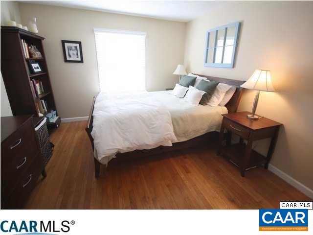 Photo - 2422 Barracks Pl Unit 3