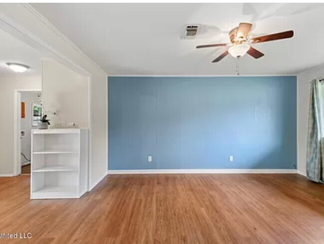 Photo - 313 Mincheck Rd