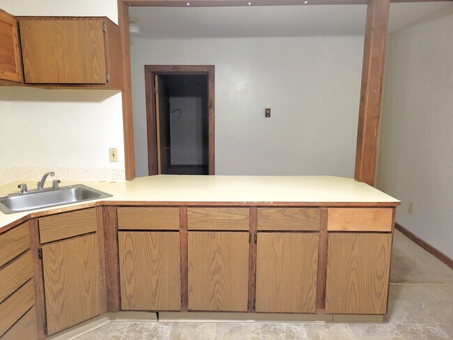 Photo - 403 1/2 N Fremont St Apartments Unit 0.5