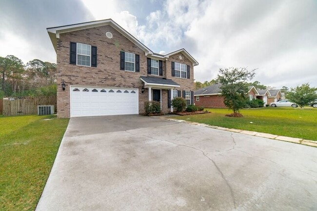 Photo - 211 Augusta Way
