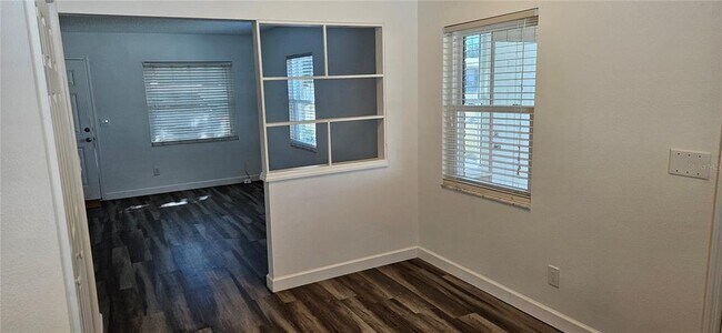 Photo - 38101 10th Ave