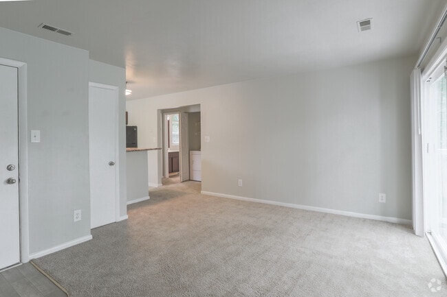 1HAB, 1BA - 700 ft²