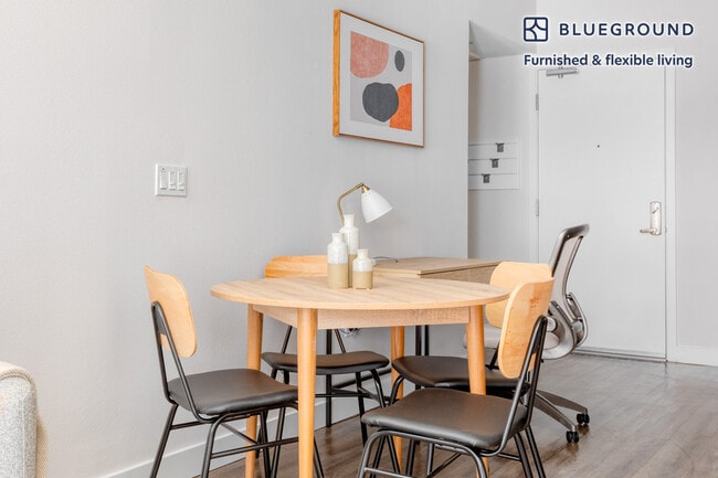 Photo - 6677 Santa Monica Blvd Unit FL4-ID723