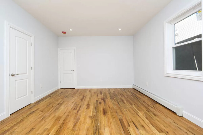 Royale at Highland Park - Royale at Highland Park Apartments
