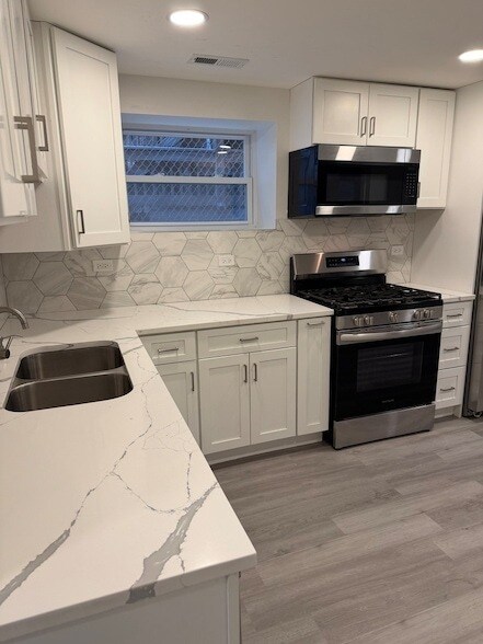 Photo - 8106 S Langley Ave Unit G