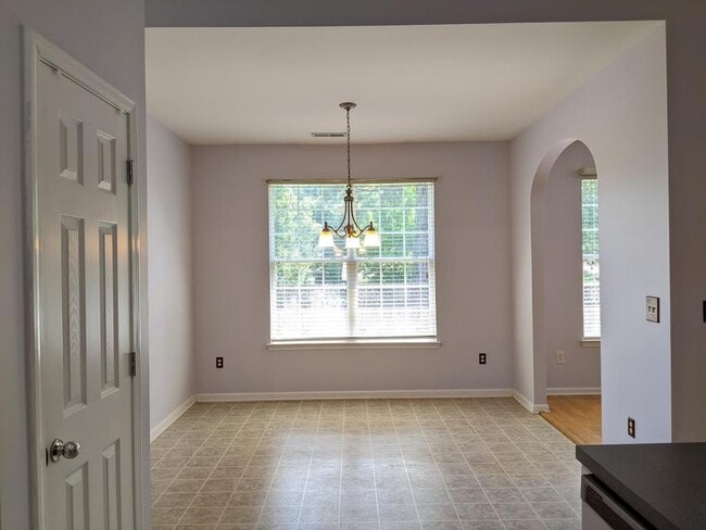 Photo - 8836 Jenny Lind St