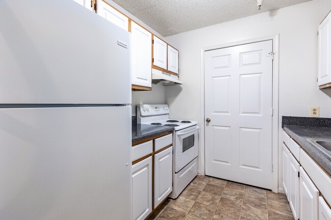 Mallard Cove Apartments