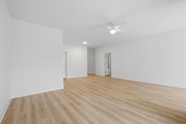 1125 Davis St./ 1603-11 Ridge Ave.