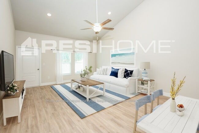 Photo - 175 Honeytree Ln
