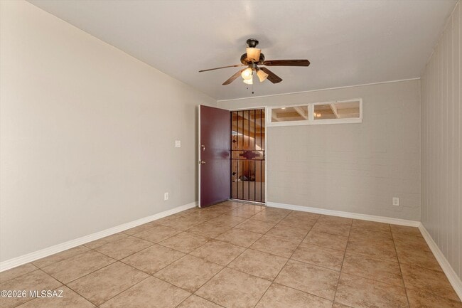 Photo - 904 W 4th Ave