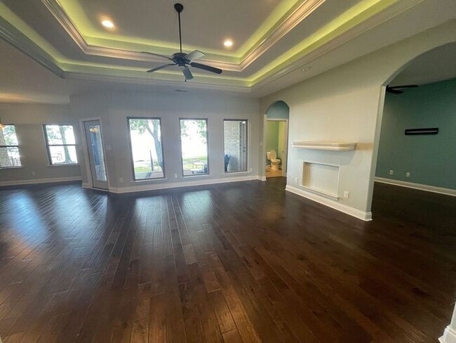 Photo - Gulf Breeze - Waterfront - East Bay - 4 Bedroom, 2.5 Bathrooms, plus office