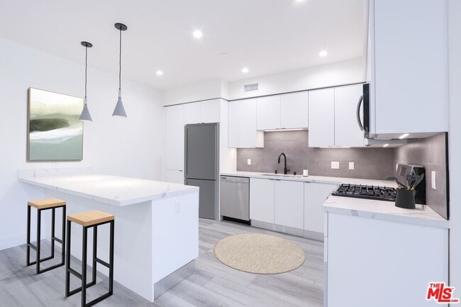 Photo - 11800 Courtleigh Dr Unit 404