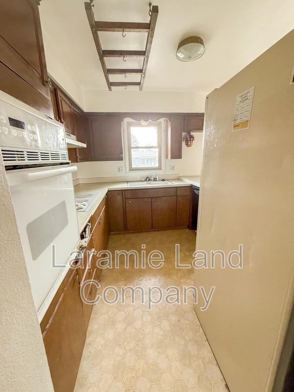 Photo - 1610 E Arnold St