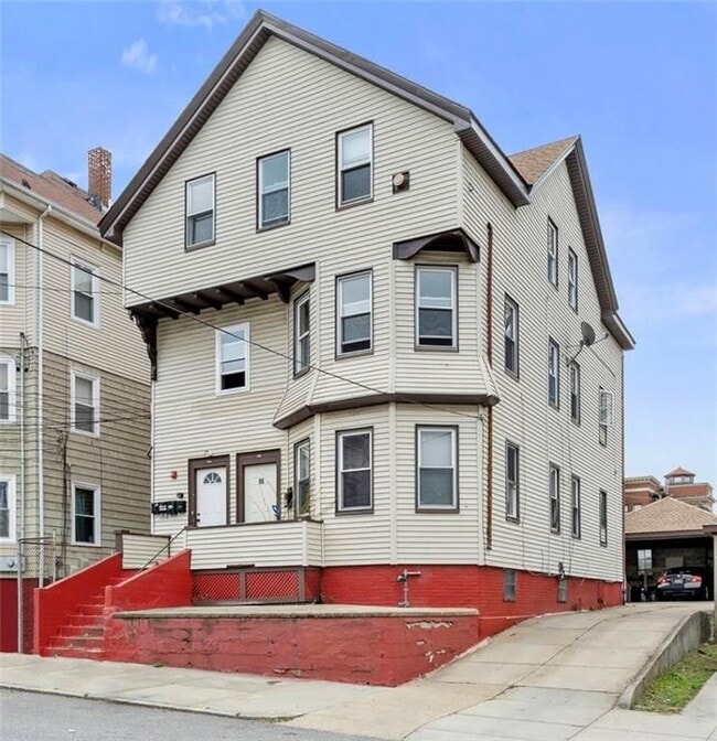 Building Photo - 86 Berkley St Unit 3