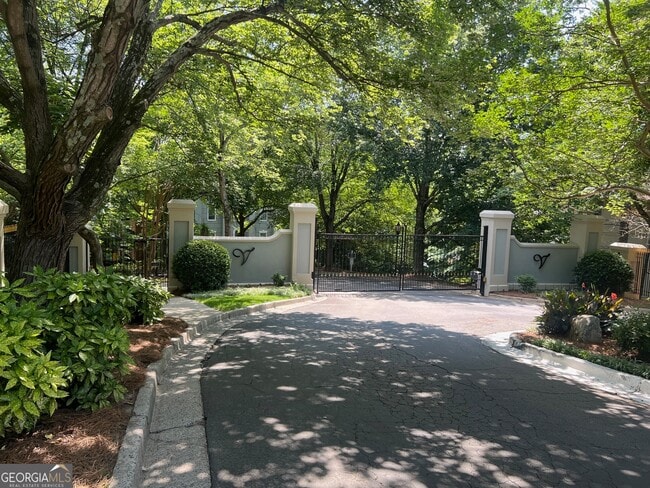 Photo - 3071 Lenox Rd NE Unit 39