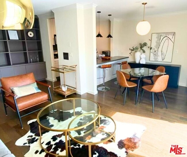 Building Photo - 141 S Clark Dr Unit 527 Rental