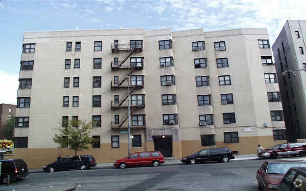 2000 Anthony Ave - 2000 Anthony Ave Apartments