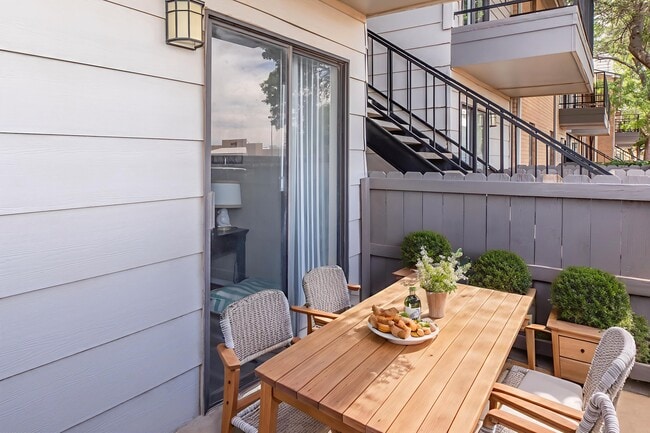 Photo - District West