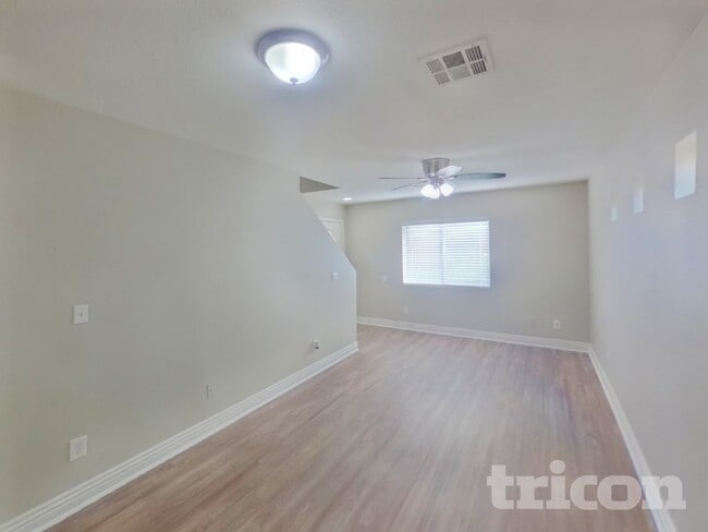 Photo - 5230 Shreve Ave