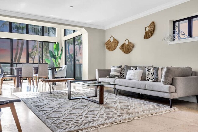 Photo - 6345 Collins Ave Unidad ID1372335P