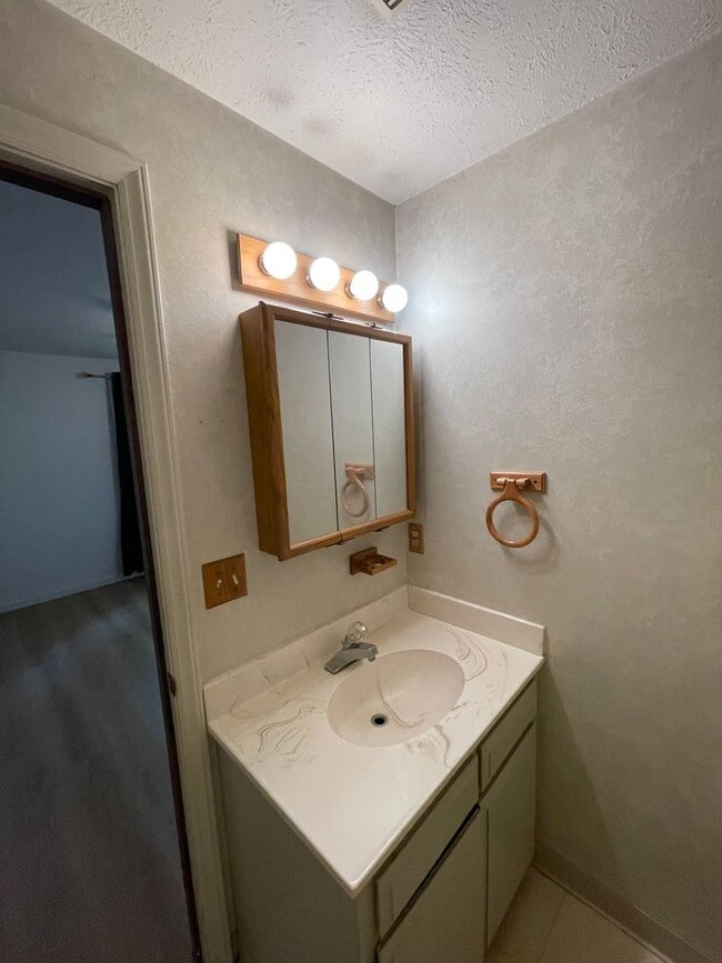 Photo - Charming single-family home located in a q...