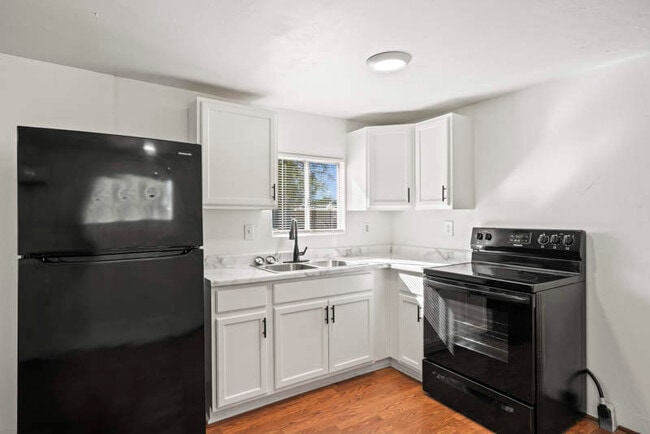 Photo - 3120 N Romero Rd