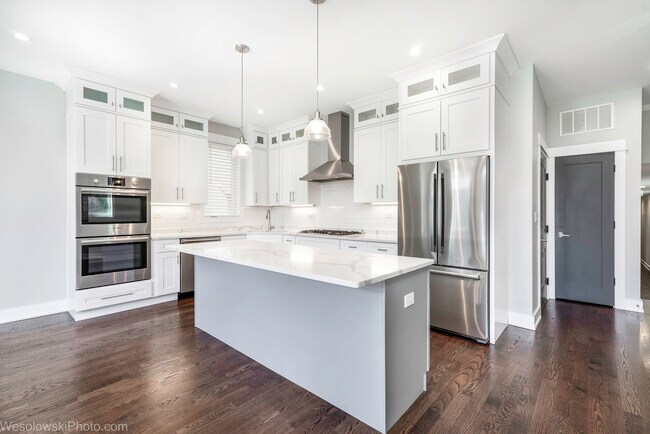 Photo - 4317 S Forrestville Ave Unit 3