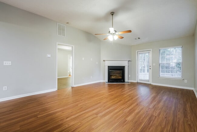 Photo - 533 Arrowhead Dr