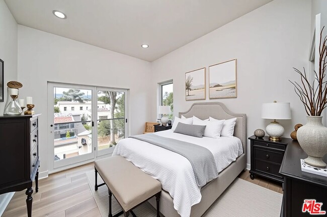 Photo - 1108 Queen Anne Pl