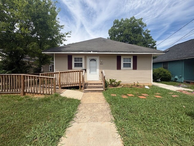 Building Photo - Cozy Two Bedroom Home!