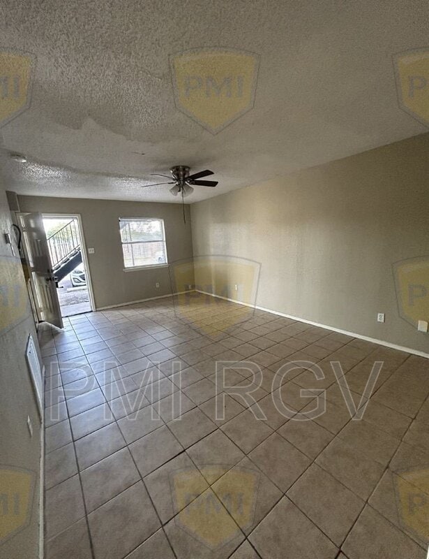 Photo - 1608 Norma Ln Unit 2