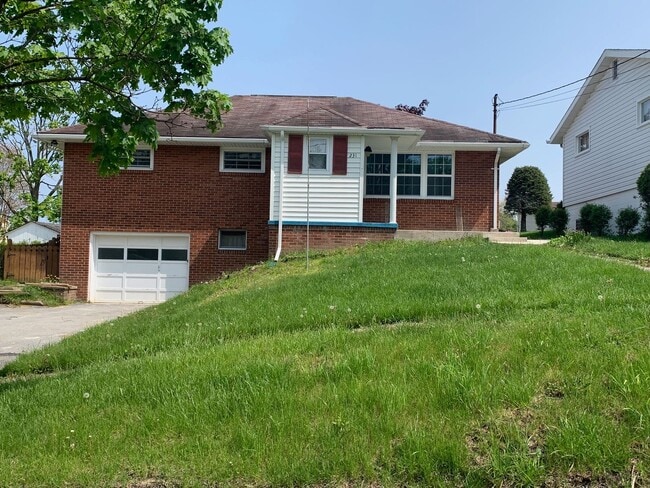 Single Family Home in Westmont Schools - Single Family Home in Westmont Schools