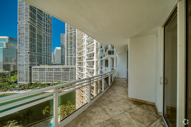 Building Photo - 901 Brickell Key Unit # 1709 Rental