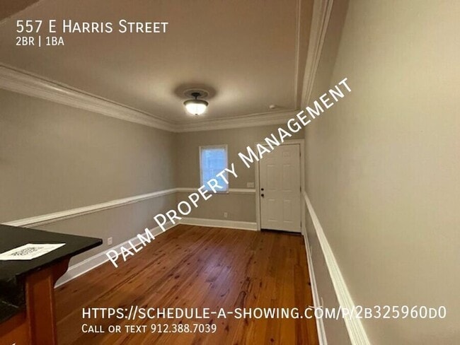 Photo - 557 E Harris St