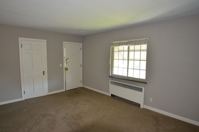 Photo - 6835 Plainfield Rd Unit 3