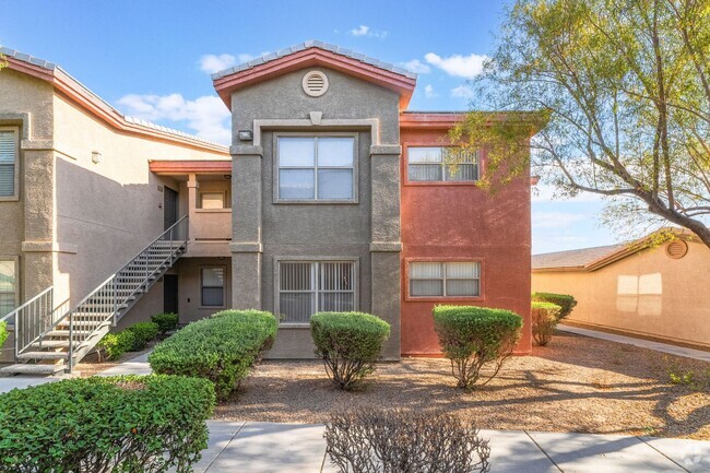 Building Photo - Move-in ready 2-bedroom 2-bath condo in th...