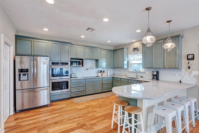 Photo - 126 Driftwood Rd