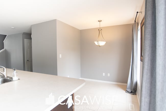 Photo - 1623-1623 Towne Centre Blvd NW