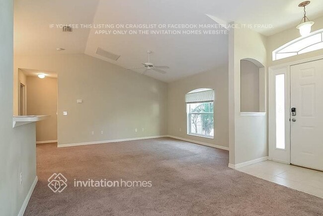 Photo - 6915 Glacier Ave