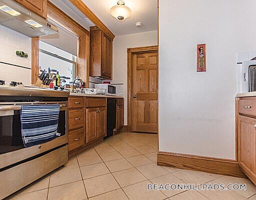 Photo - 16 S Russell St Unit 2