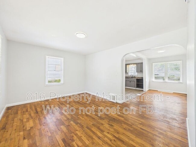 Photo - 10323 East 20th St S