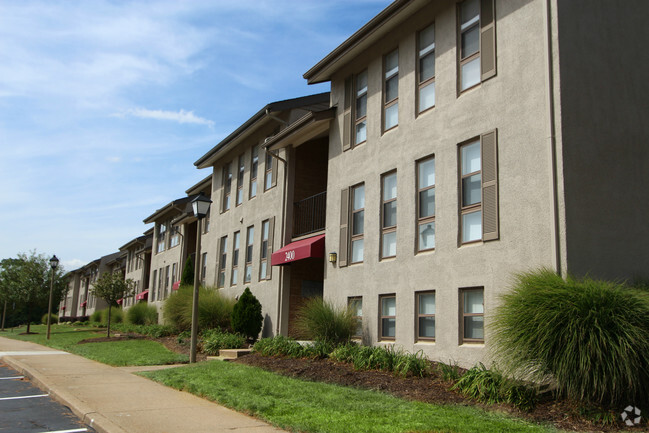 Building Photo - The Commons at Cowan Boulevard Rental