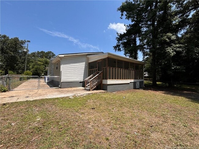 Photo - 929 Fleetwood Dr