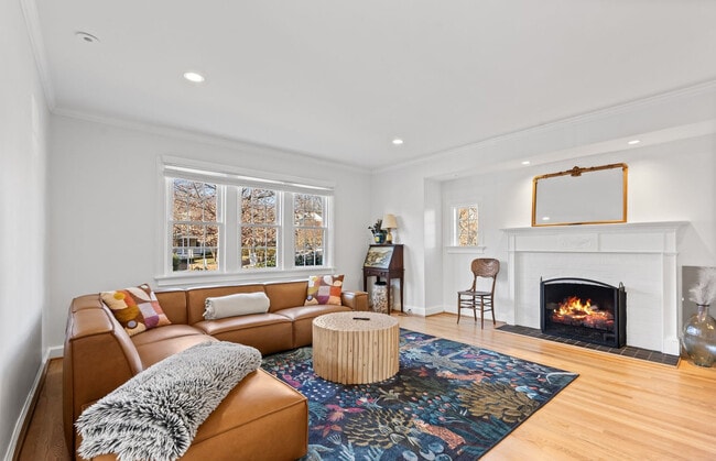Building Photo - 4473 Greenwich Pkwy NW Unit SI ID1587649P