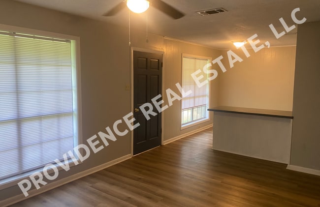 Photo - 114 Par Rd 111