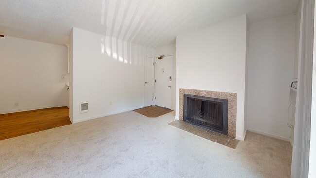 Building Photo - 475 Ignacio Blvd Unit 358