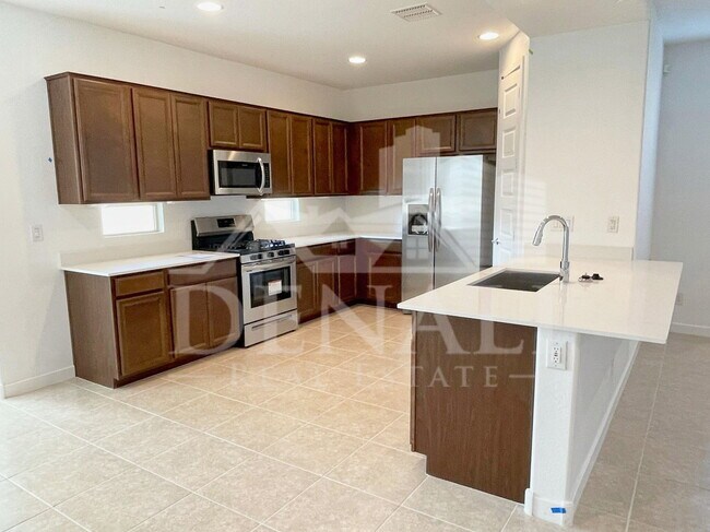 Photo - 11682 N 188th Dr