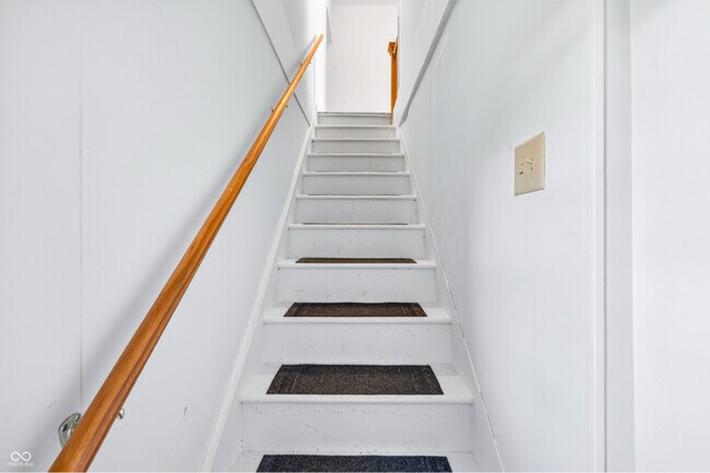 Photo - 930 7th St Unit B